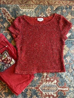 Vintage Orange Textured Short Sleeve Knit Crop Top. Small medium
